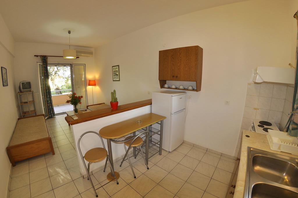 Egli Apartments Kontokali Bagian luar foto